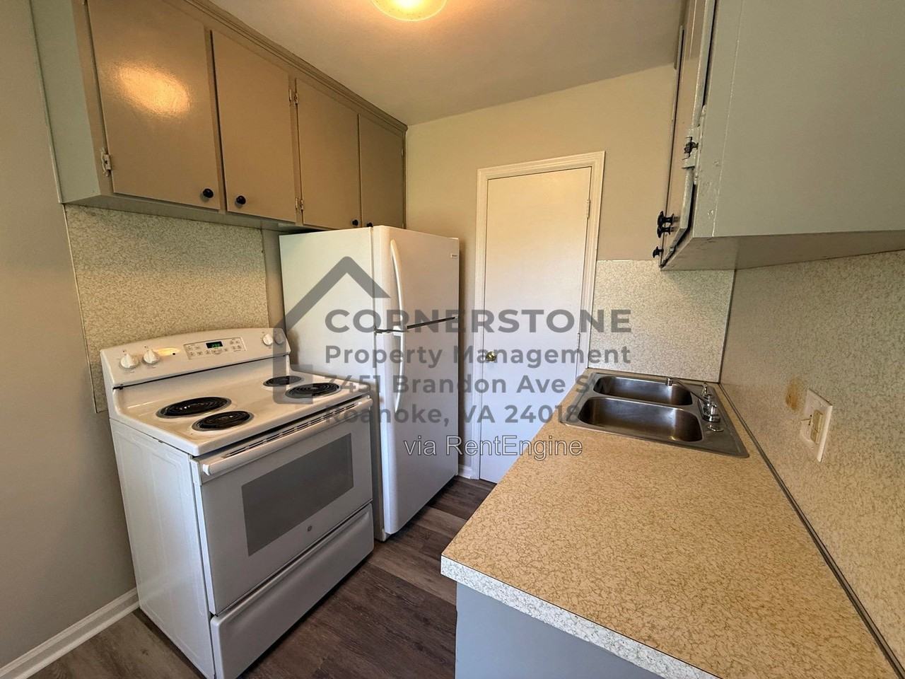 2503 Delano St Ne - Photo 4 of 11