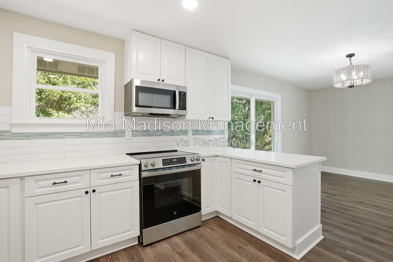 21 Sheridan Cir - Photo 5 of 24