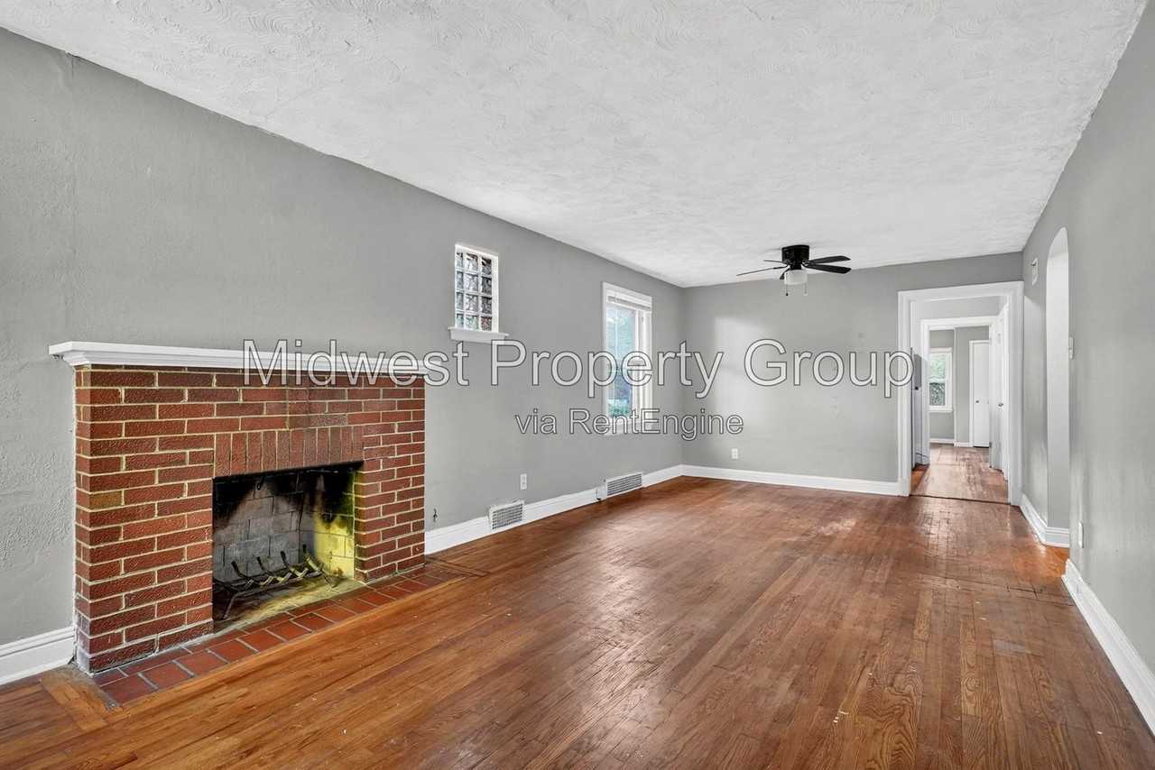 313 Henquin Dr - Photo 2 of 20