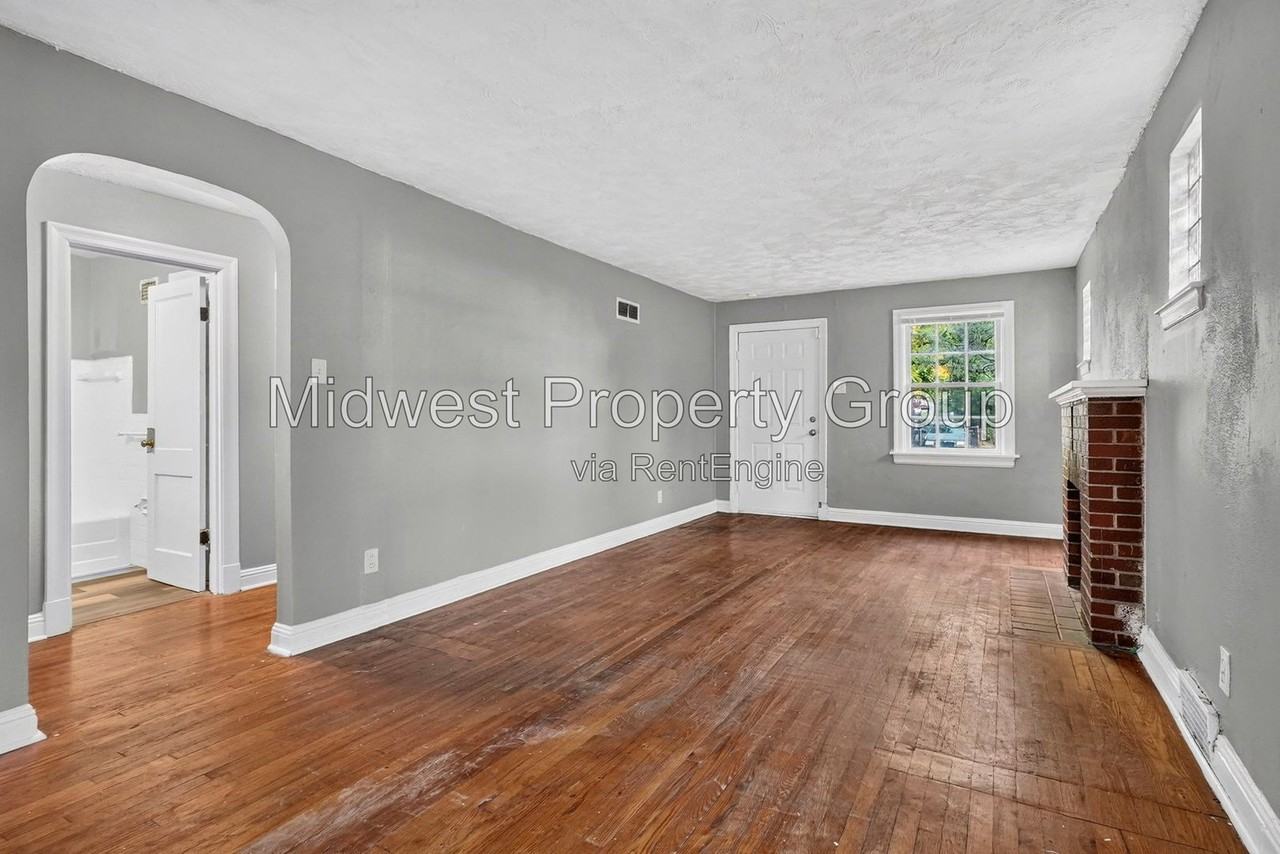 313 Henquin Dr - Photo 6 of 20