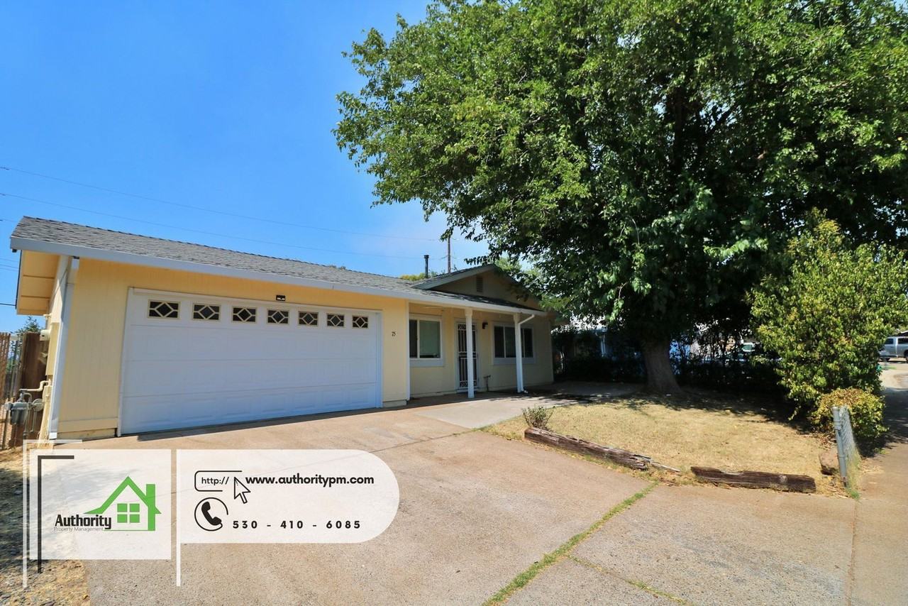 75 Spruce Ct - Photo 3 of 23