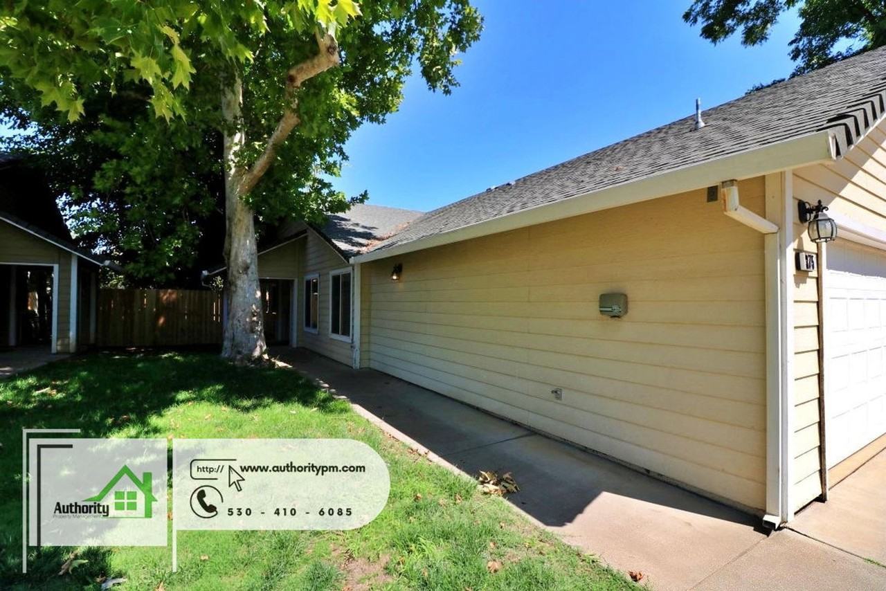 3751 Main St - Photo 3 of 17