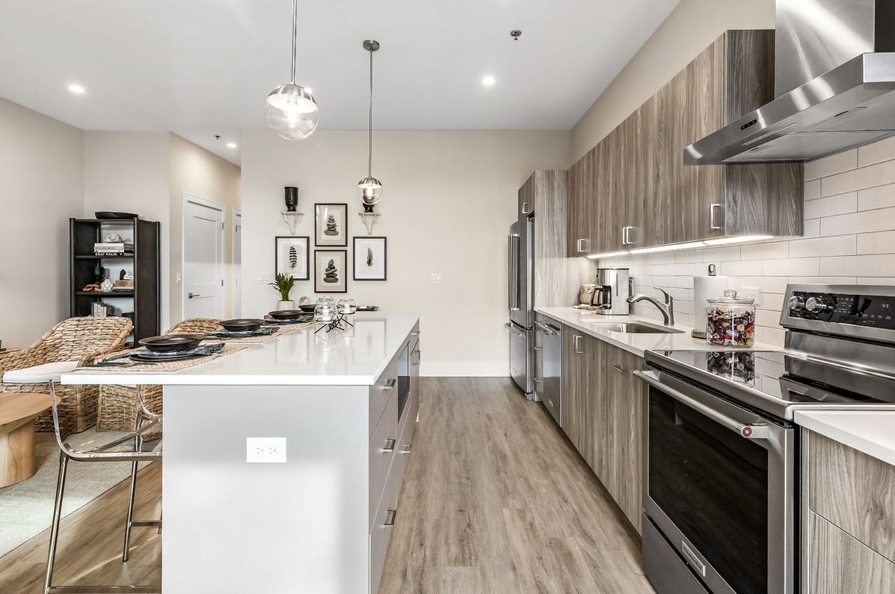 435 Madison Street - Photo 2 of 18