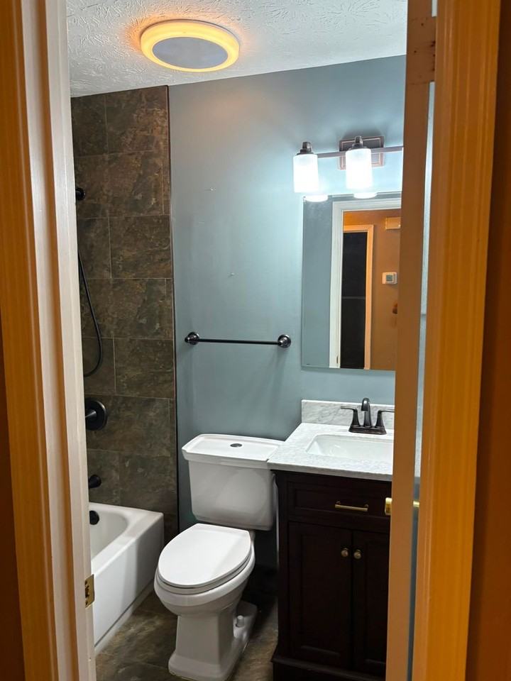 1210 Gardenia Cir - Photo 3 of 21