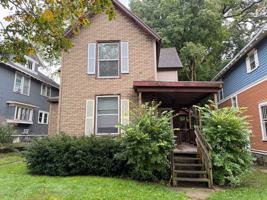 featured image of 738 Fountain St Ne