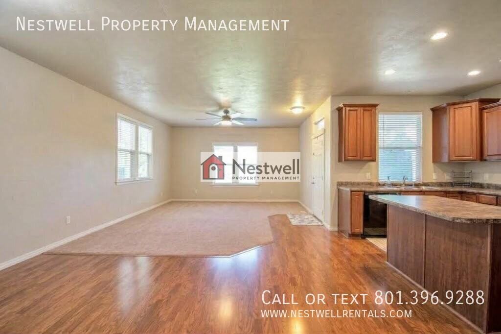 11607 S Grandville Ave - Photo 3 of 18
