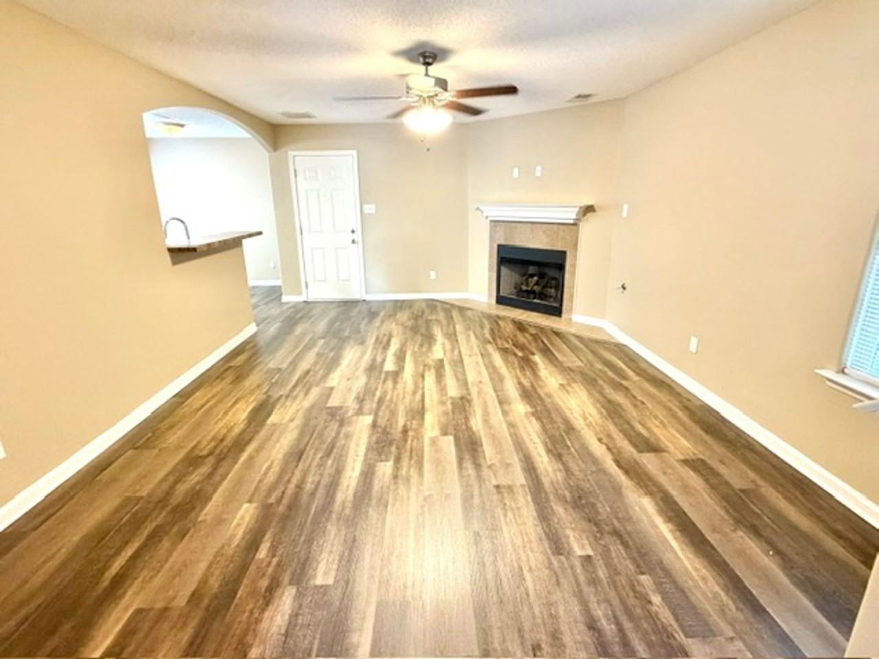 7906 Rushmeade Cir N - Photo 2 of 10