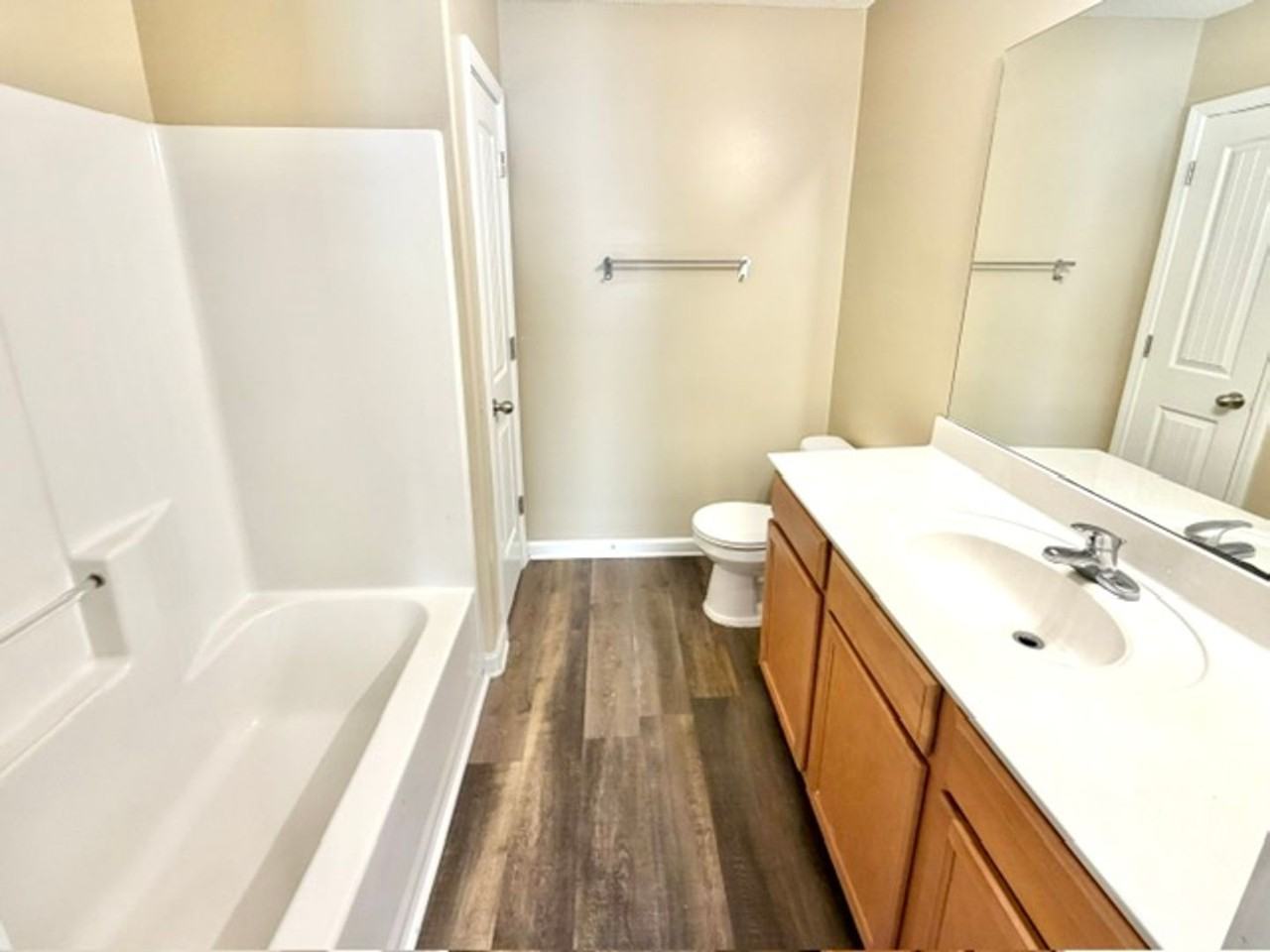7906 Rushmeade Cir N - Photo 6 of 10