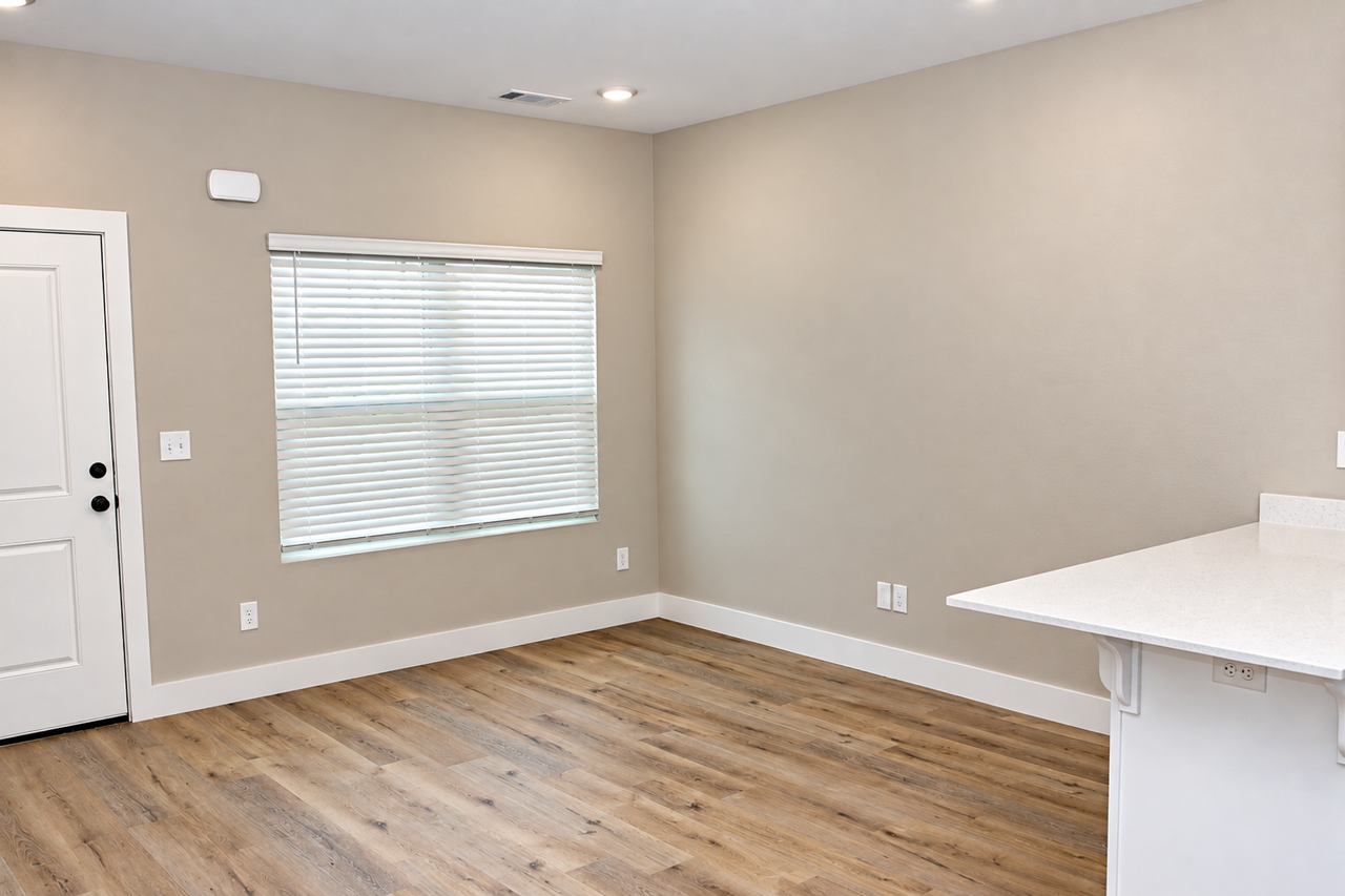 122 N Centennial Ave - Photo 6 of 37