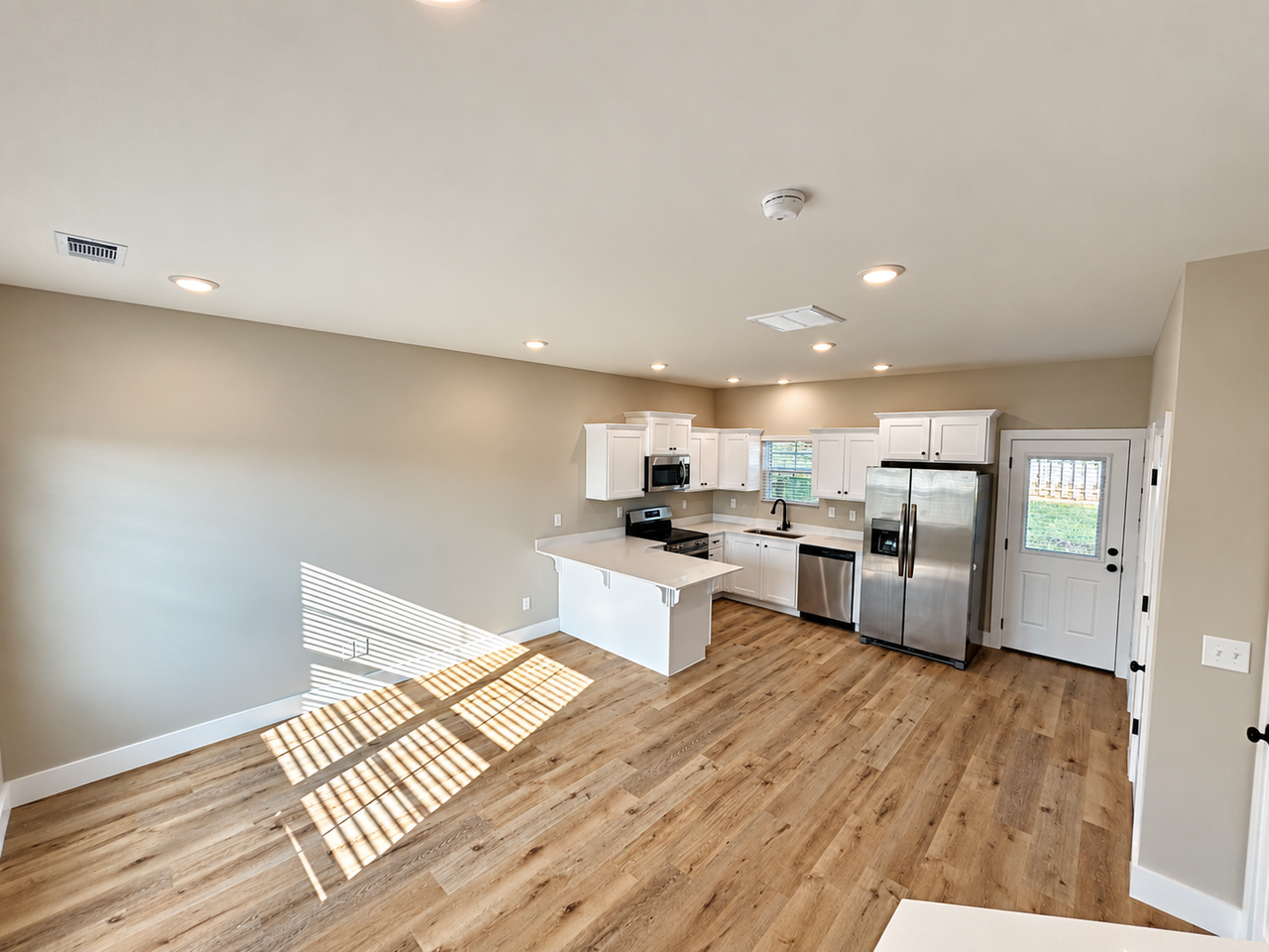 122 N Centennial Ave - Photo 7 of 37