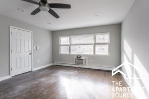 featured image of 1327 W Sherwin Ave #1A