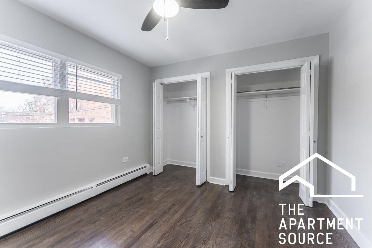 1327 W Sherwin Ave #1A - Photo 5 of 6