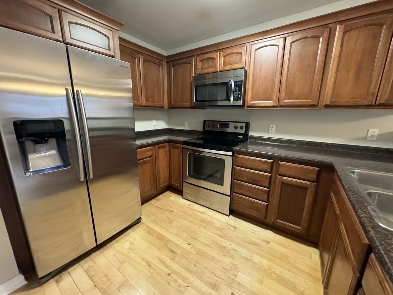 76 Sumner Ln #D - Photo 3 of 28