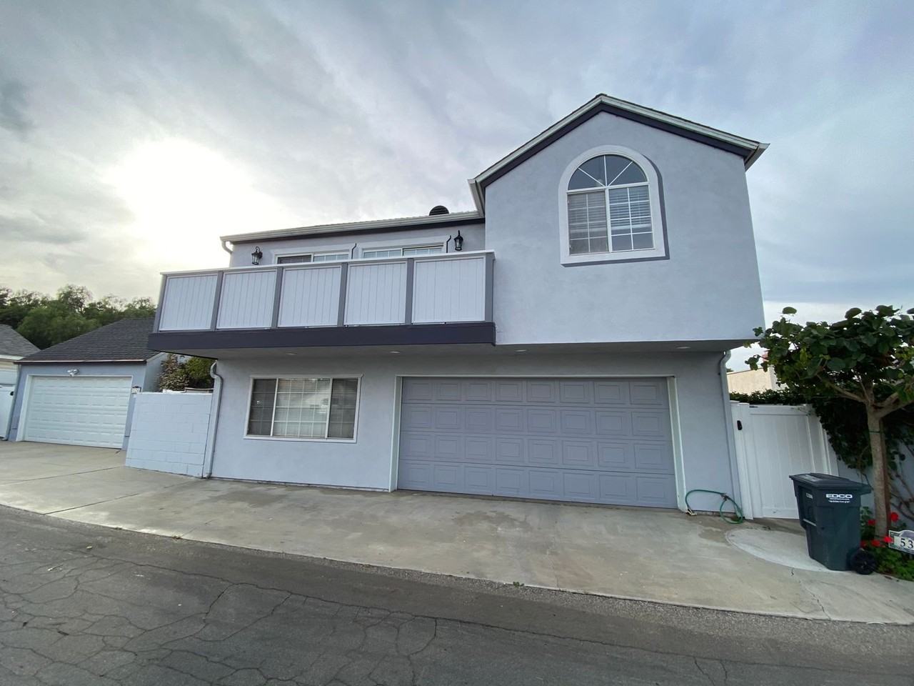 530 Richmond St - Photo 3 of 32
