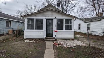 featured image of 1255 Francis Ave