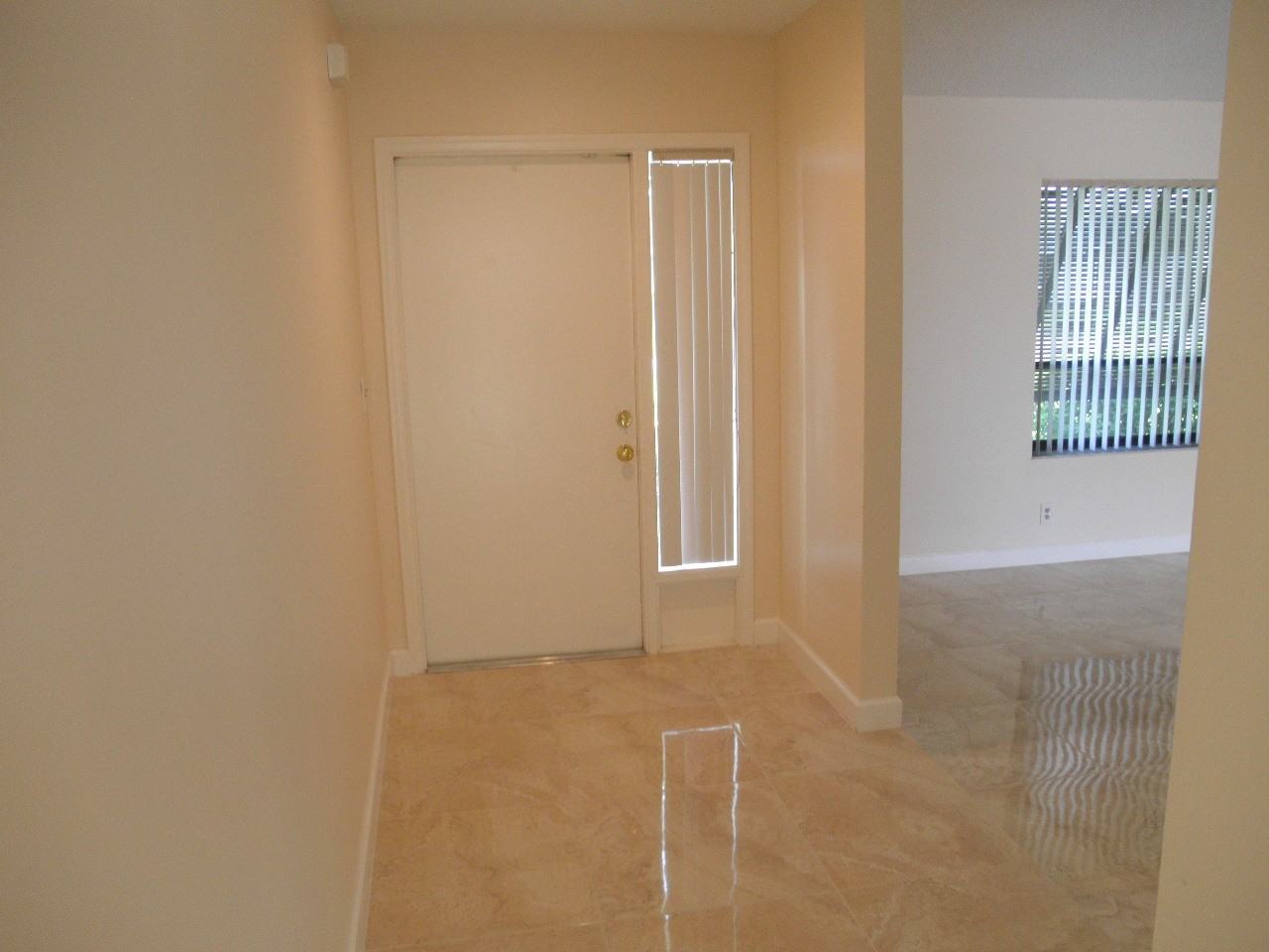 9525 Burlington Pl - Photo 3 of 22