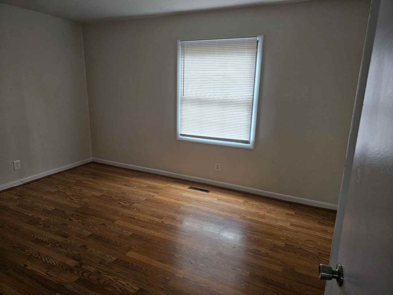 2719 Reynolds Park Rd - Photo 7 of 11