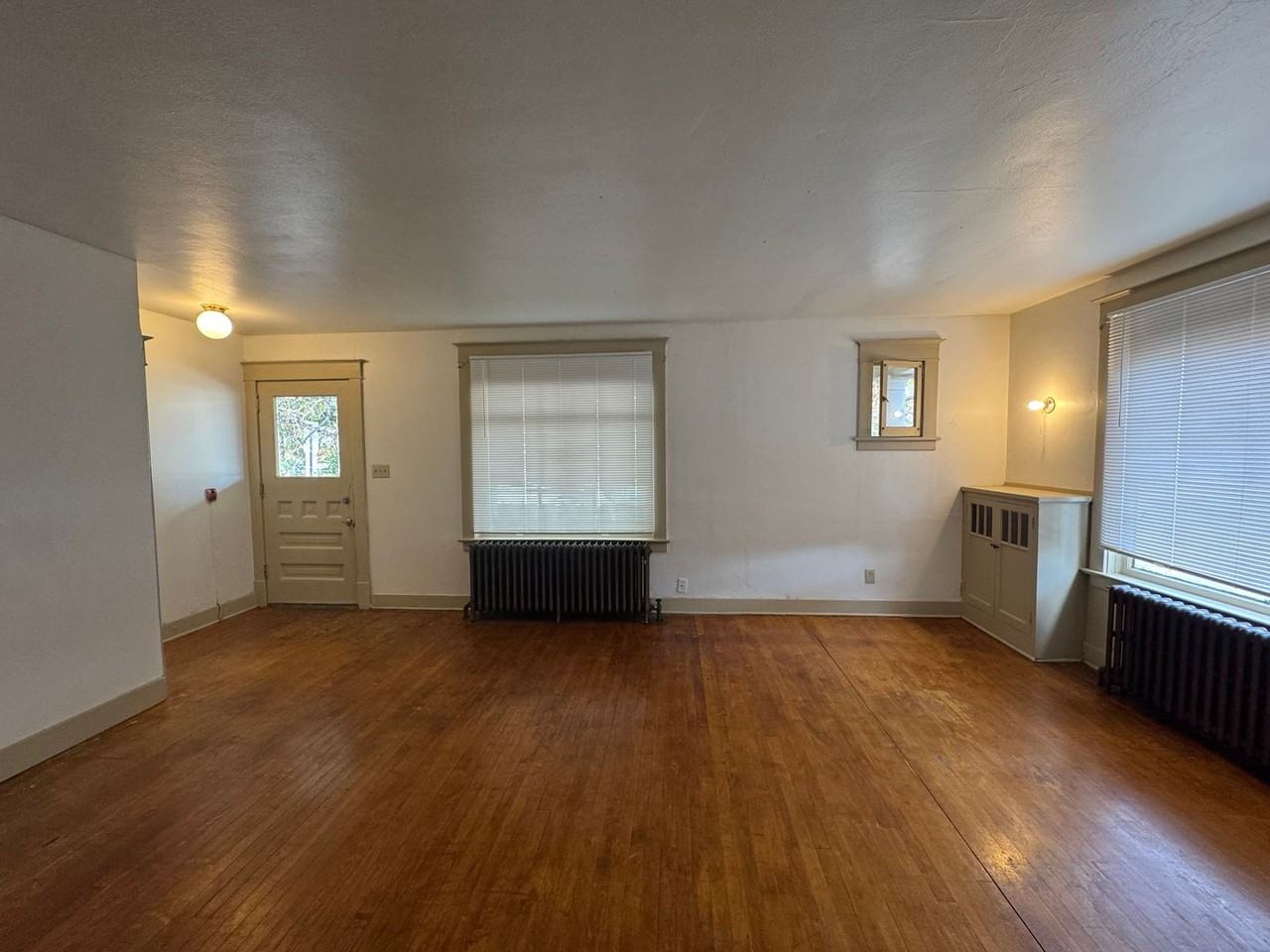 1101 W Maxwell Ave #A - Photo 5 of 9