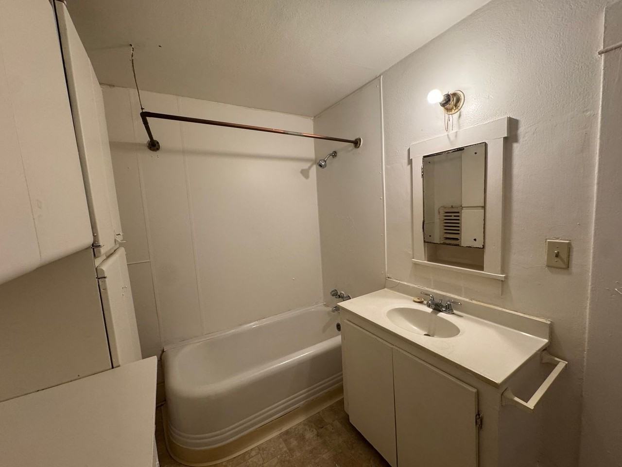 1101 W Maxwell Ave #A - Photo 7 of 9