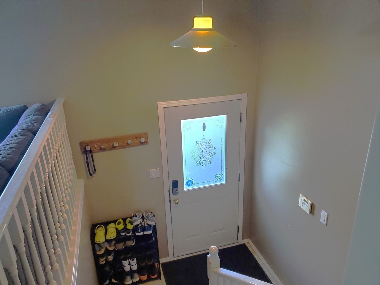 5607 53 Ave - Photo 2 of 15