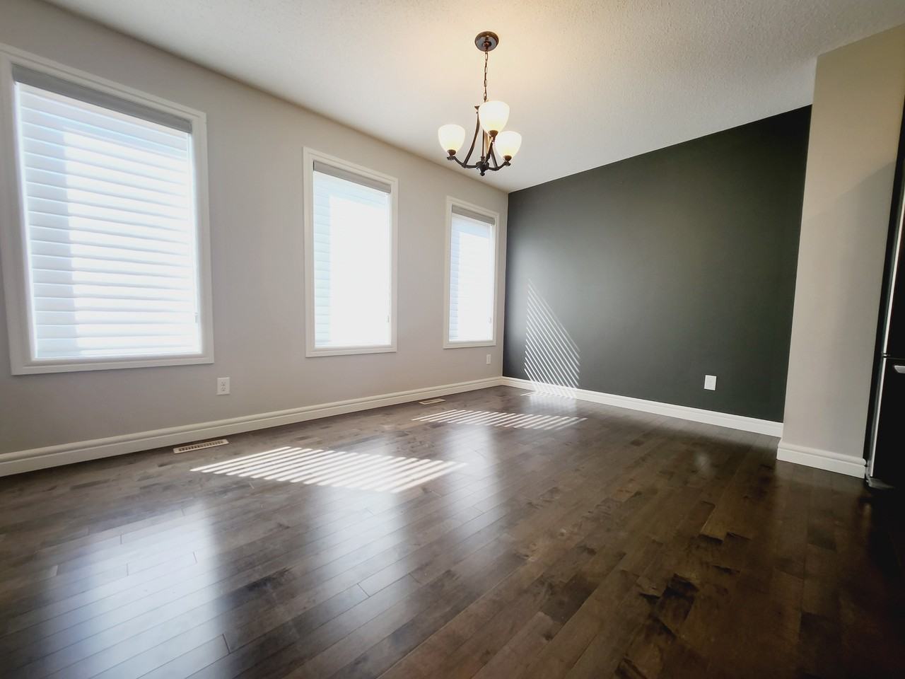 2265 Casey Cres Sw - Photo 7 of 20