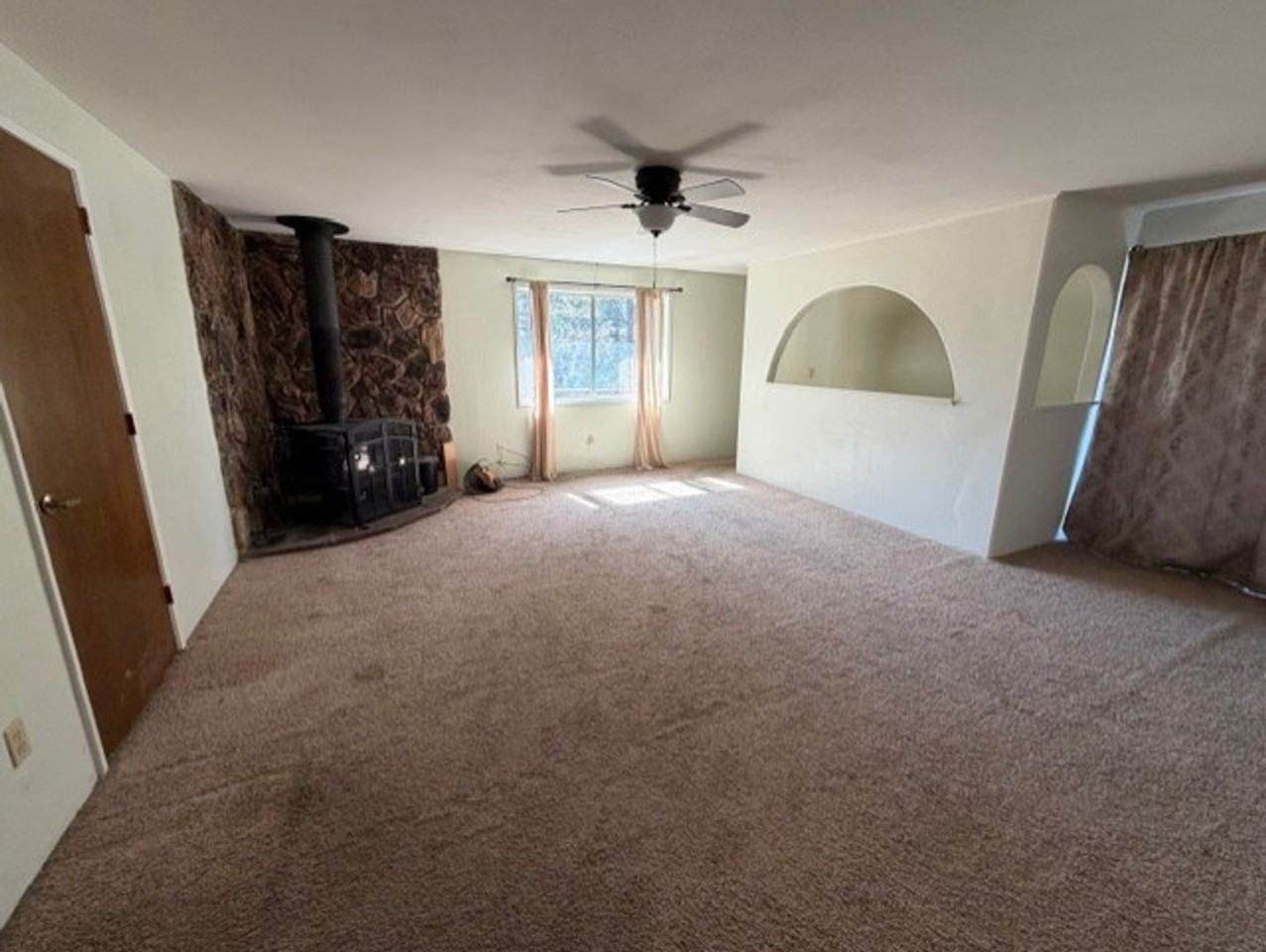 6724 Beckton Ave - Photo 2 of 23