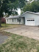 featured image of 533 Ne Elmhurst Ave