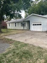 533 Ne Elmhurst Ave - Photo 1 of 1