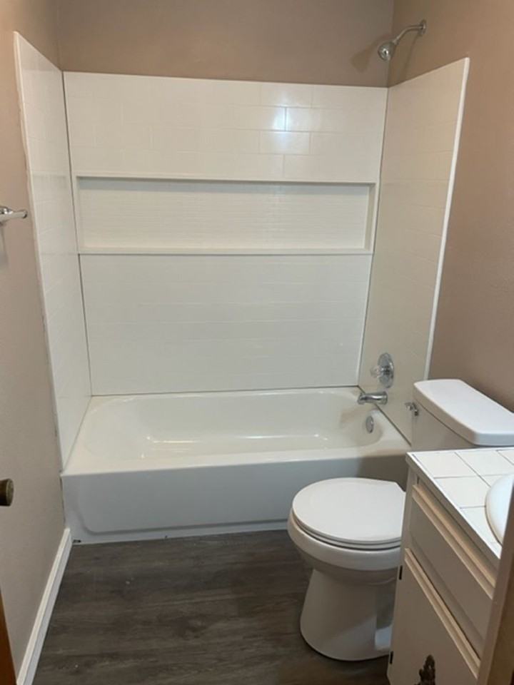 533 Ne Elmhurst Ave - Photo 5 of 10
