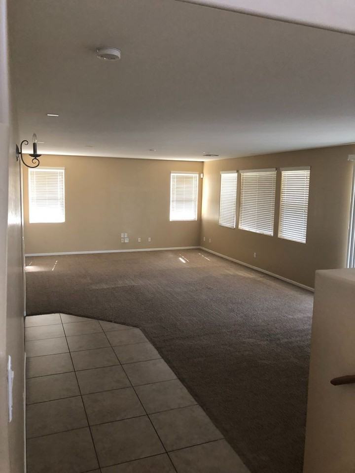 18639 W North Ln - Photo 5 of 12