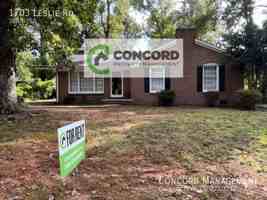 featured image of 1703 Leslie Rd
