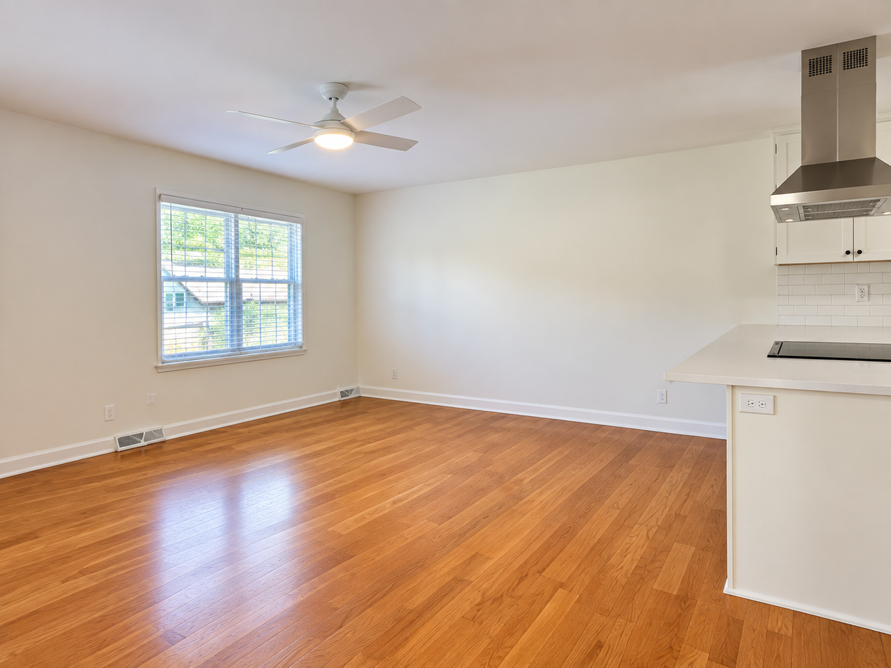 3506 Redstones Rd - Photo 4 of 12