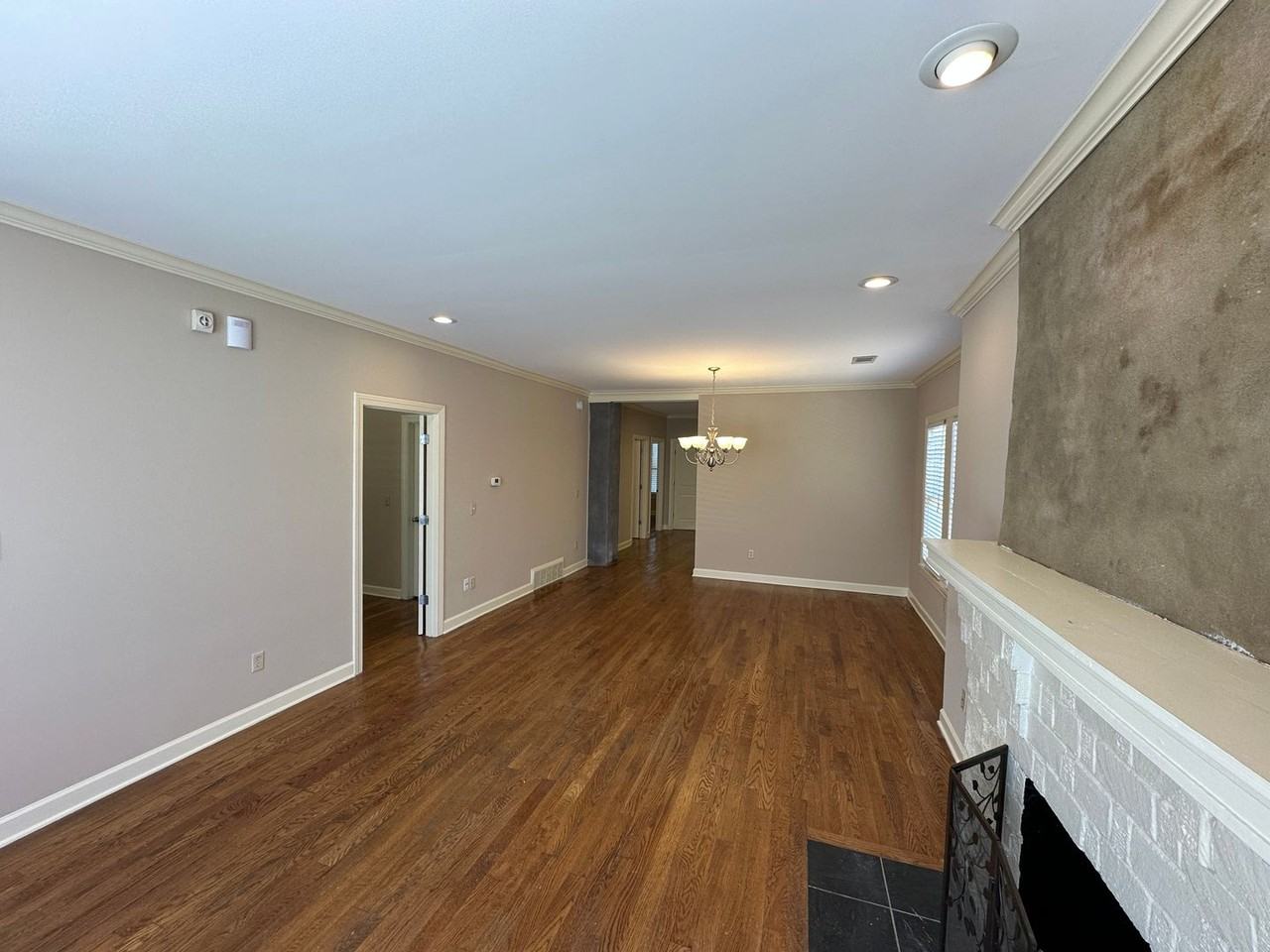 3566 Carnes Ave - Photo 6 of 17