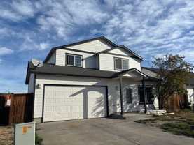 1403 Nw Teal Loop - Photo 1 of 1