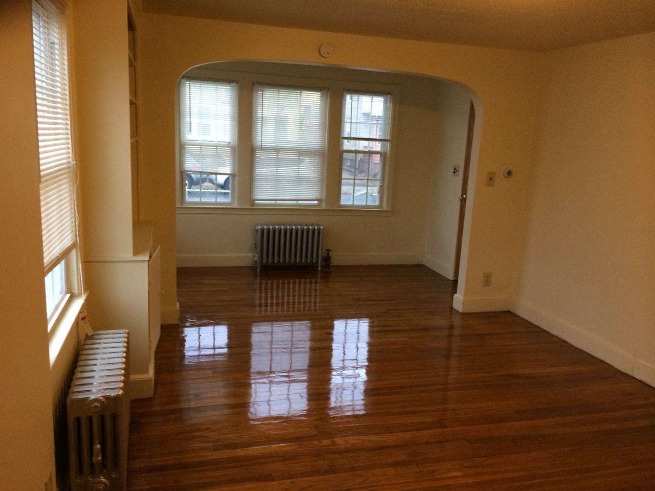 461 Newhall St - Photo 3 of 7