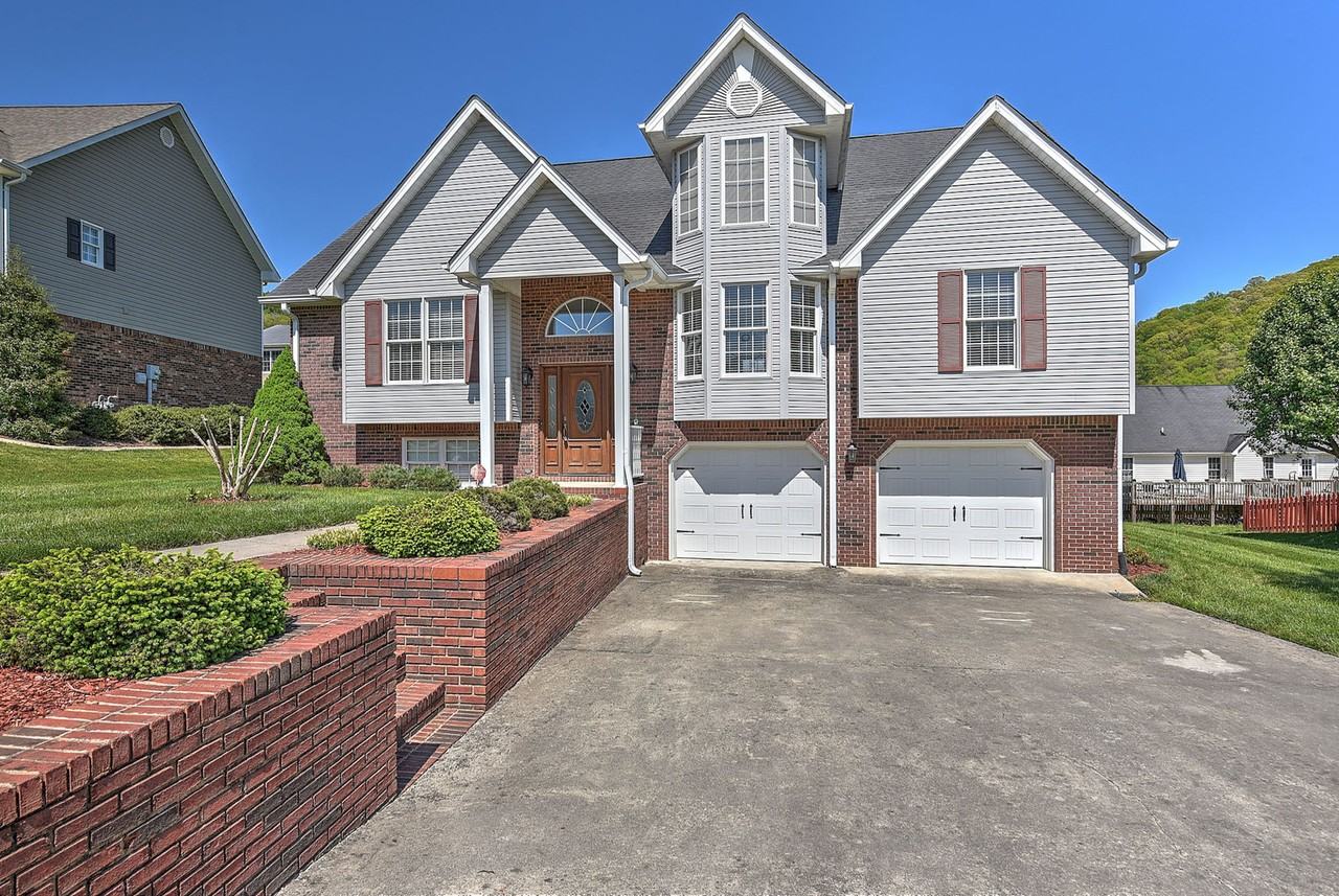4532 Palomino Dr - Photo 2 of 46