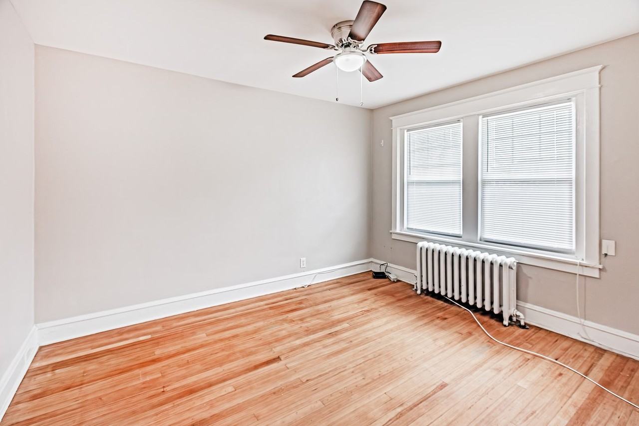 2302 N Harrison St #2 - Photo 4 of 11