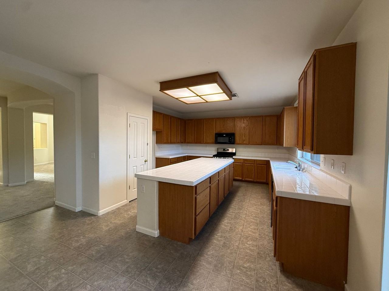 10335 Frank Greg Way - Photo 3 of 20