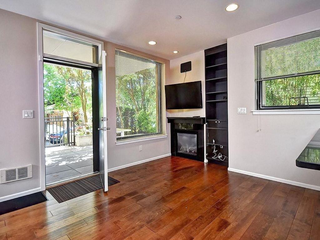 5803 24th Ave Nw #12 - Photo 6 of 15