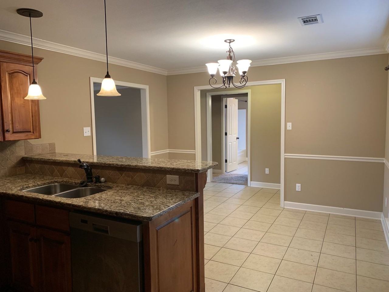 1001 Mesquite Trl - Photo 7 of 24
