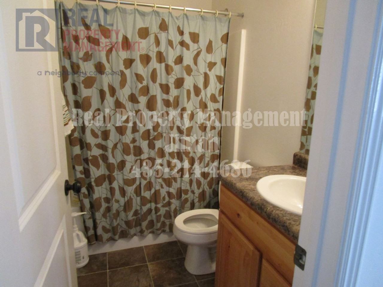 430 E 700 S - Photo 7 of 9