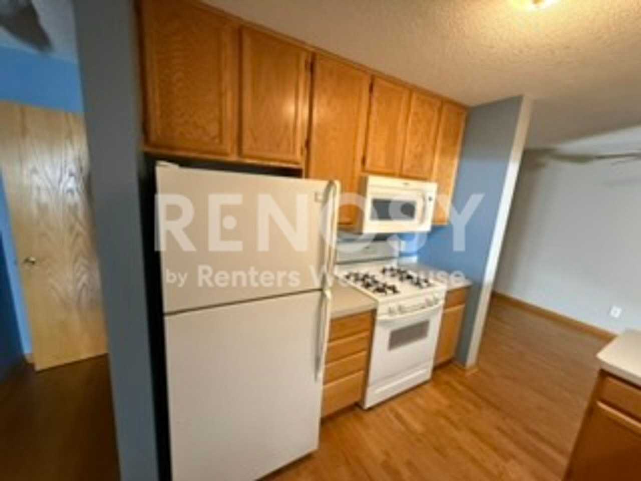 14292 Estates Ave - Photo 3 of 15