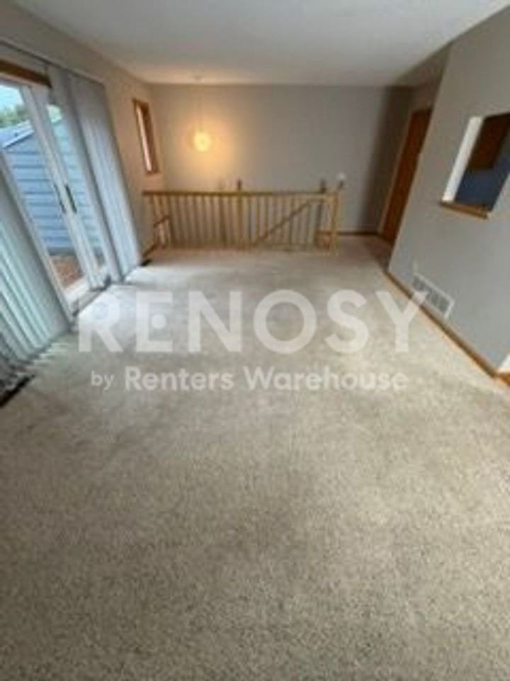 14292 Estates Ave - Photo 6 of 15
