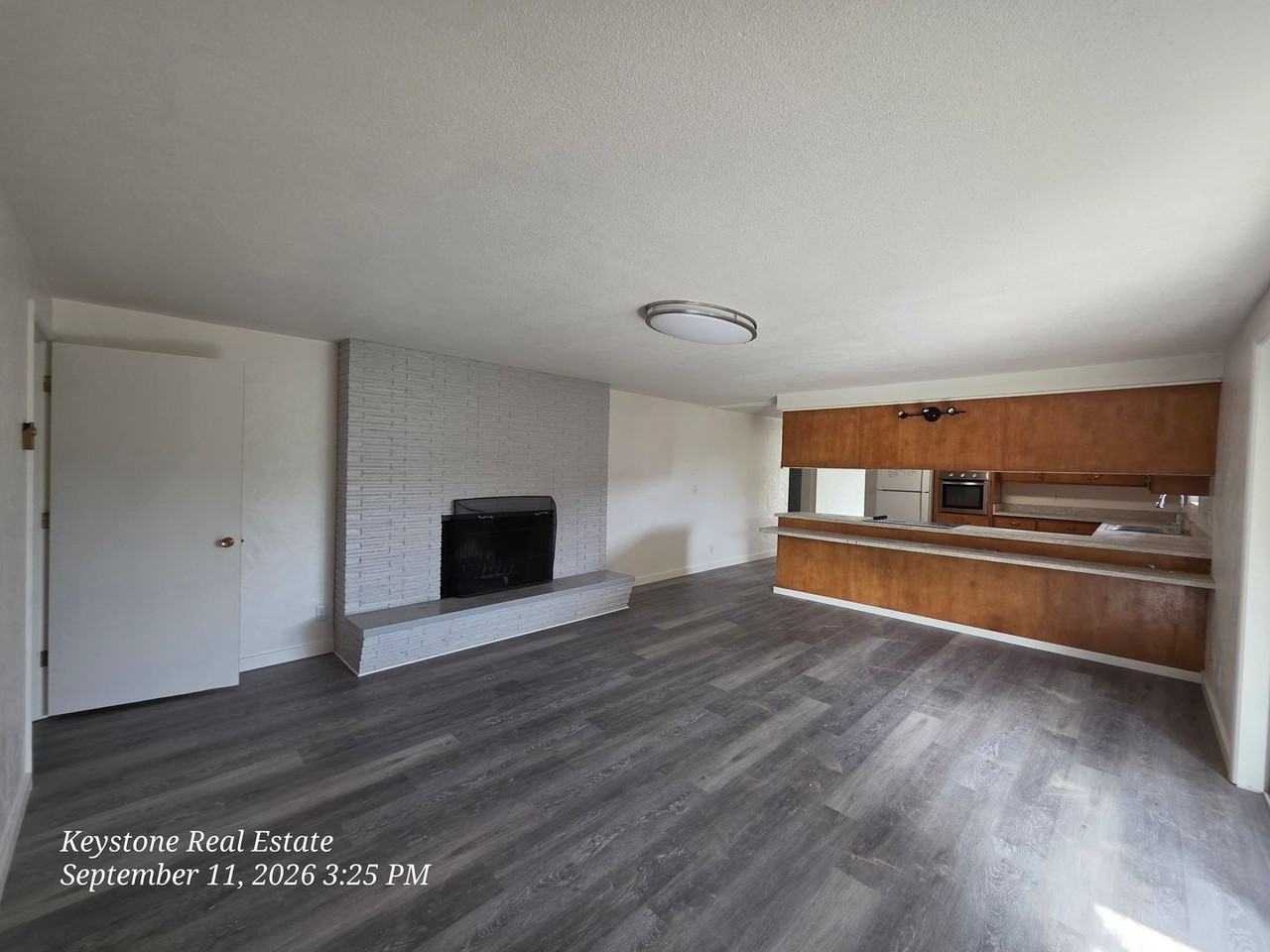2710 Lincoln St - Photo 6 of 12