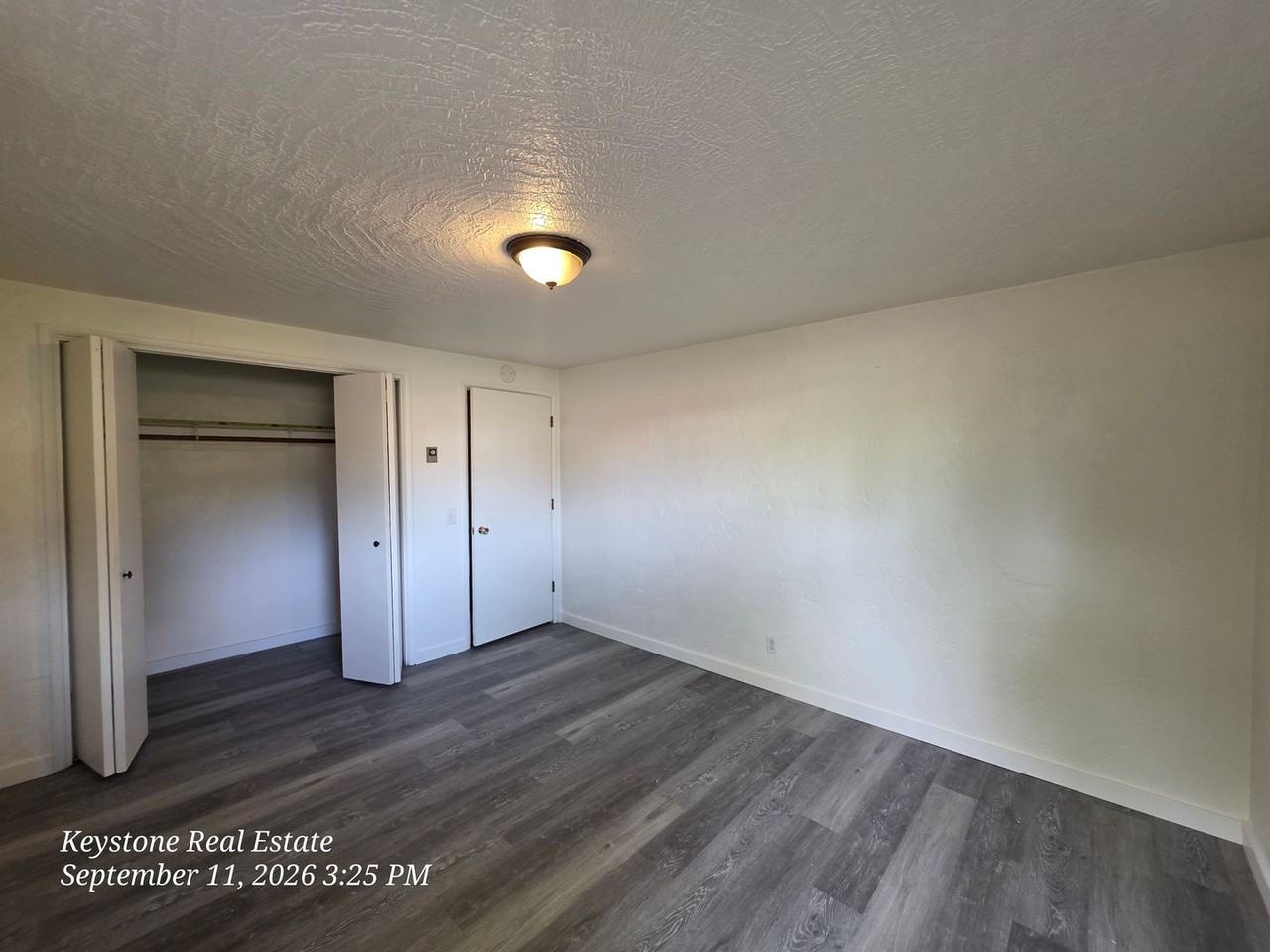 2710 Lincoln St - Photo 7 of 12
