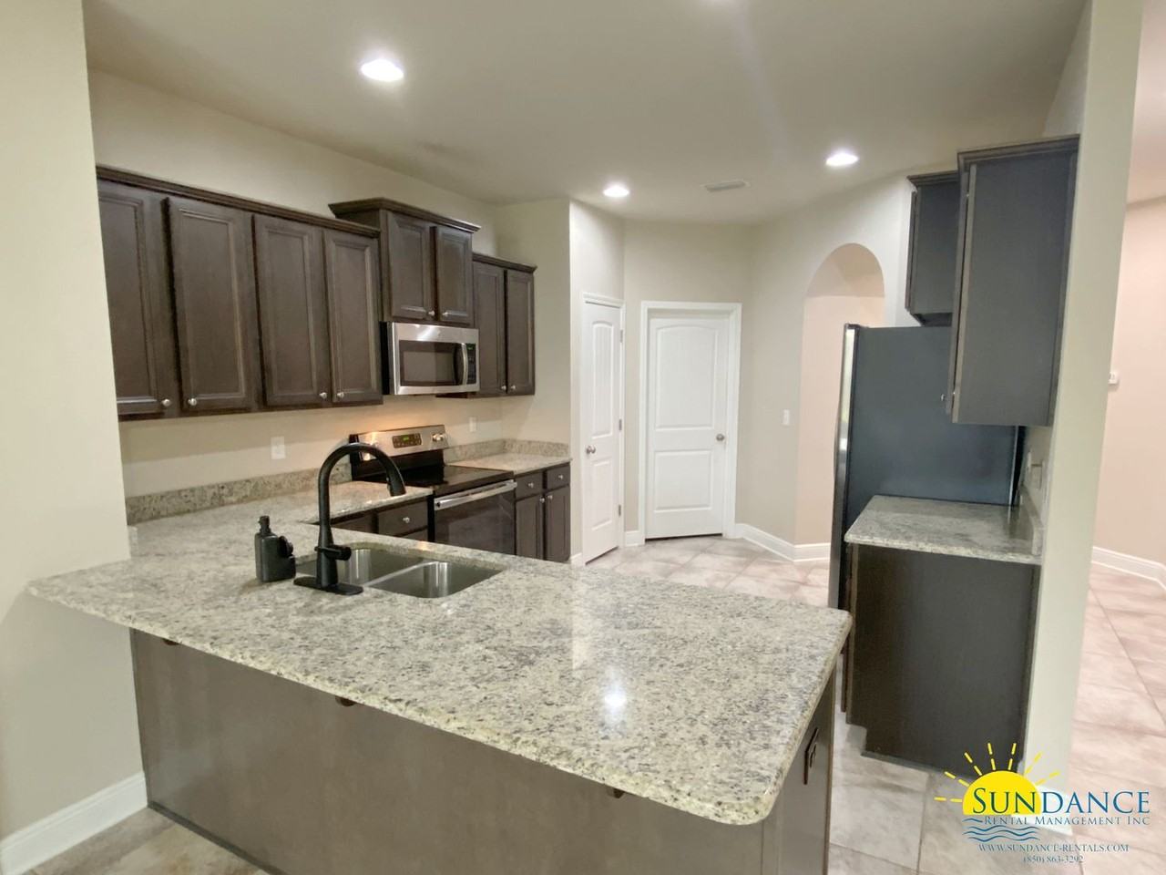 1712 Brantley Dr - Photo 5 of 12