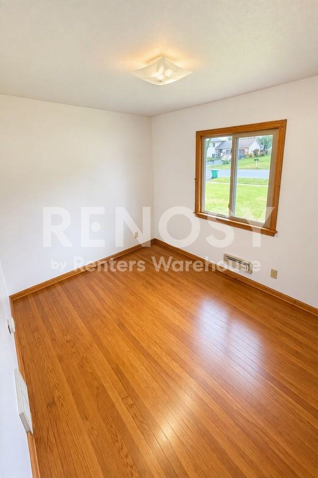 8821 62nd Ave N - Photo 7 of 16