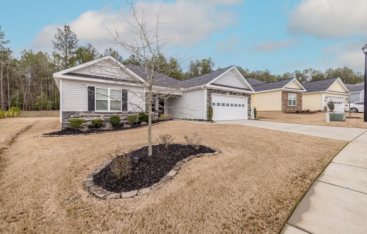4504 Raleigh Dr - Photo 2 of 43
