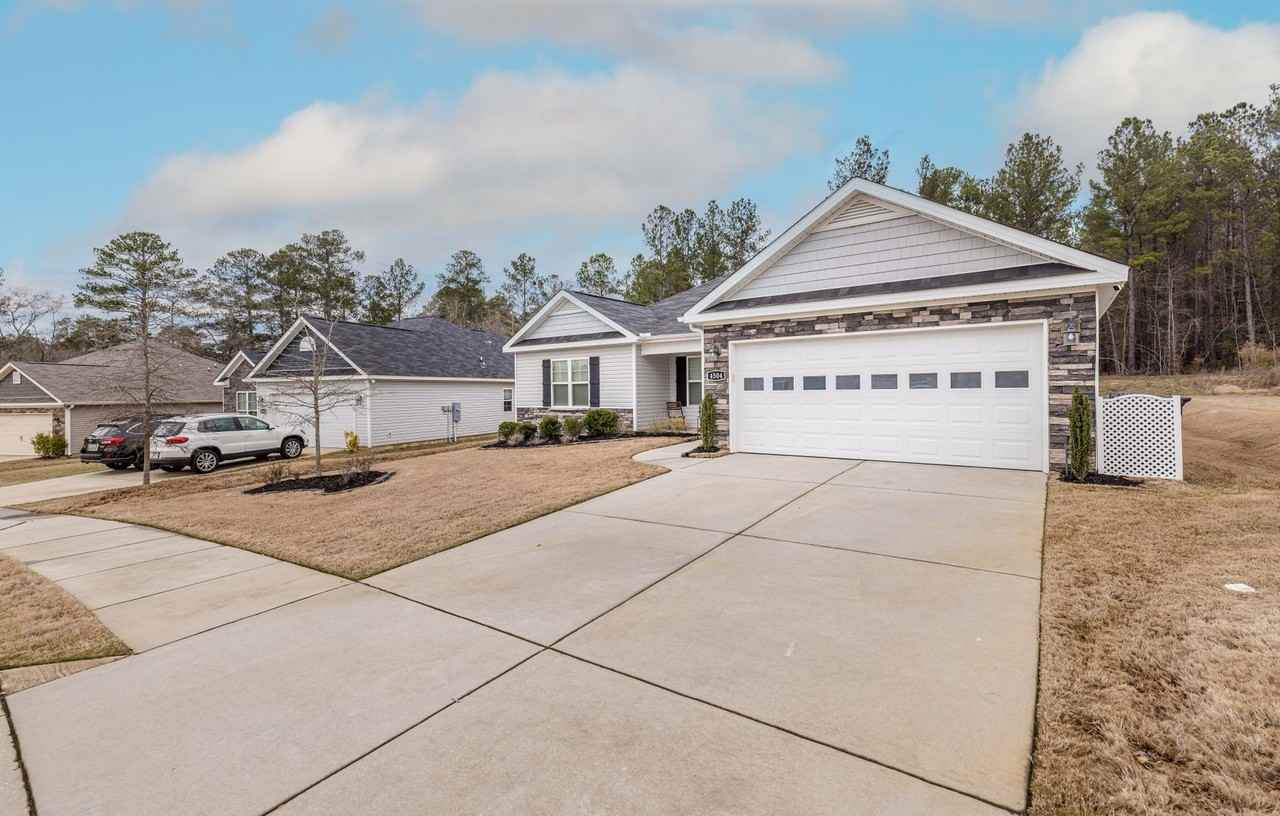 4504 Raleigh Dr - Photo 3 of 43