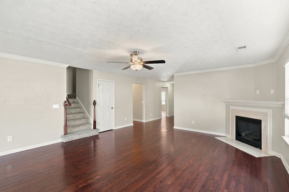 129 Sophie Dr - Photo 4 of 17